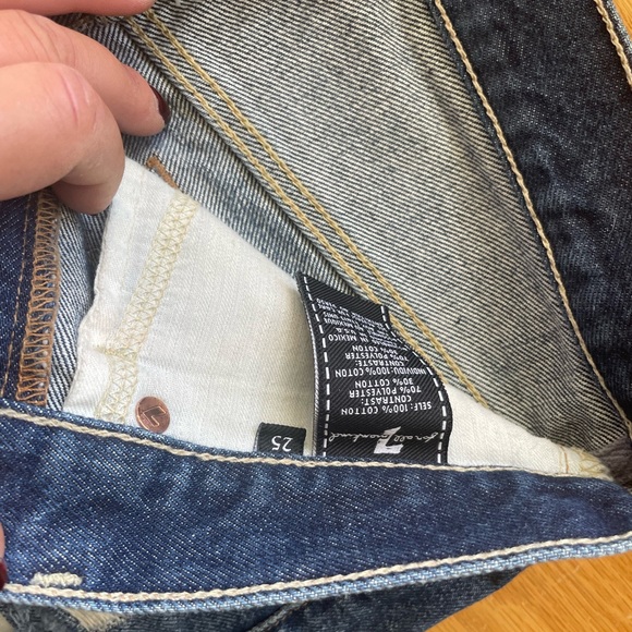 7 For all mankind  Jean shorts - Picture 2 of 3